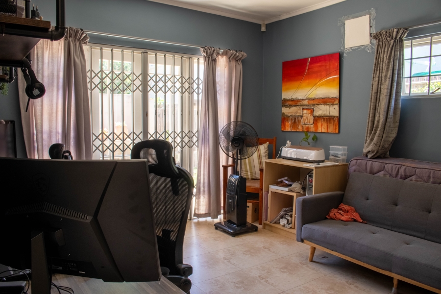 4 Bedroom Property for Sale in Roundhay Western Cape